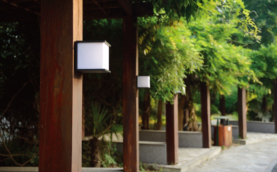 ไฟoutdoor wall lamp ขั้ว E27 เปลี่ยนหลอดได้ ให้แสงสว่างกระจายรอบทิศทาง